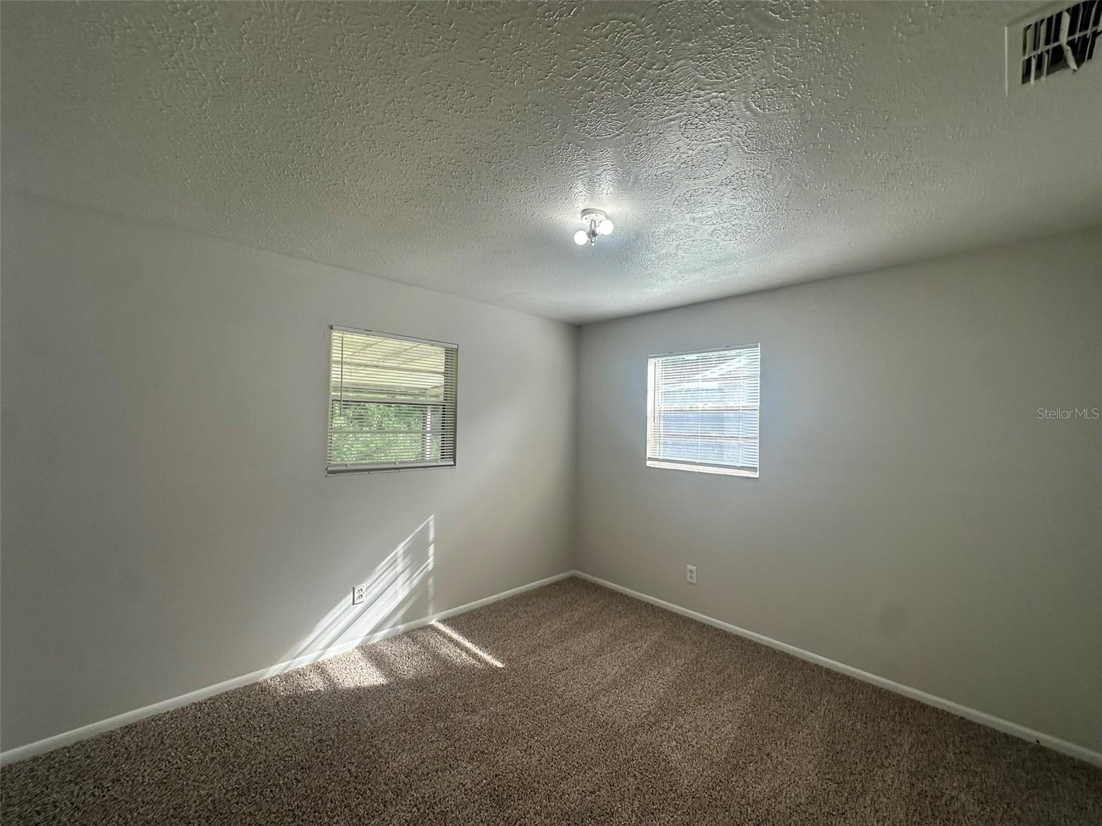 Image 8 of 14 For 213 Montana Avenue