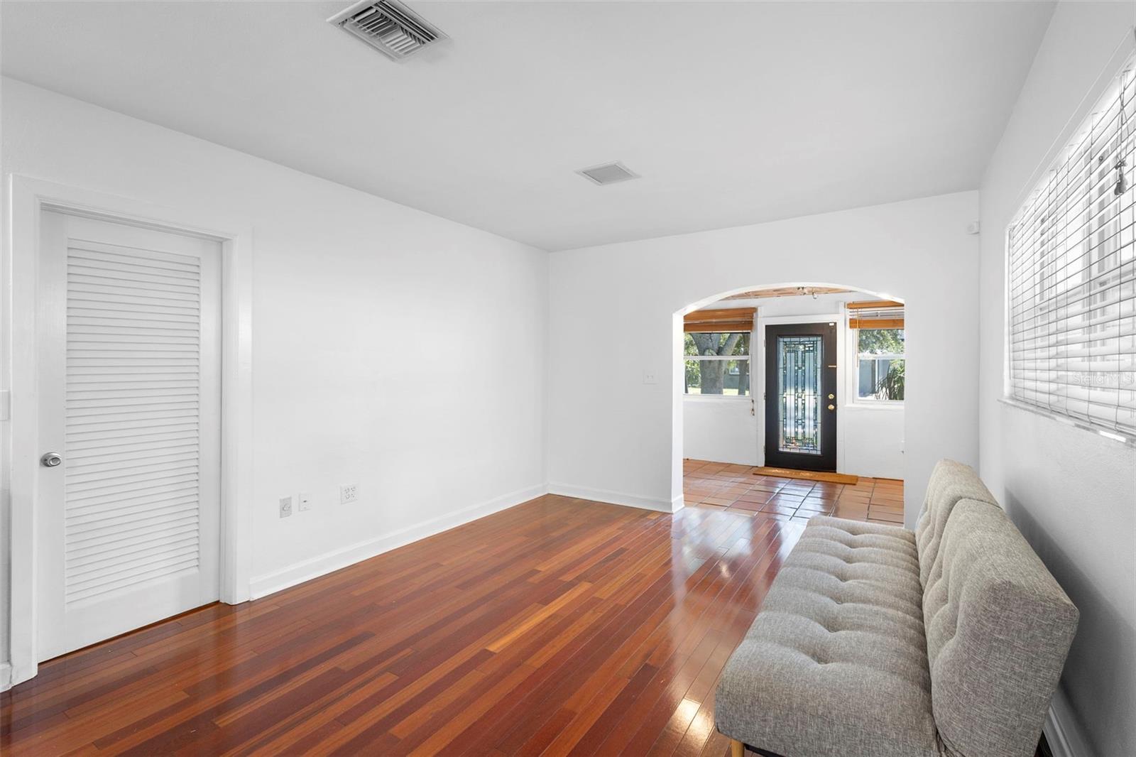 Image 9 of 29 For 3623 Chelsea Street