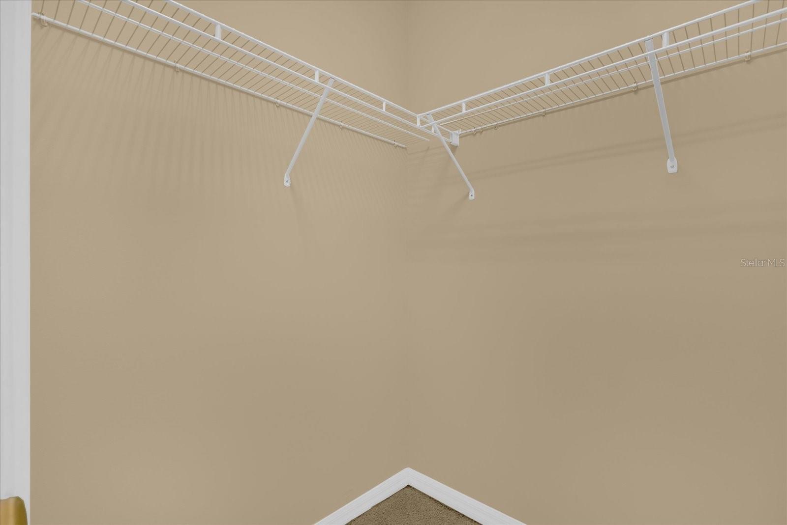 Image 14 of 27 For 910 Ashworth Overlook Drive A