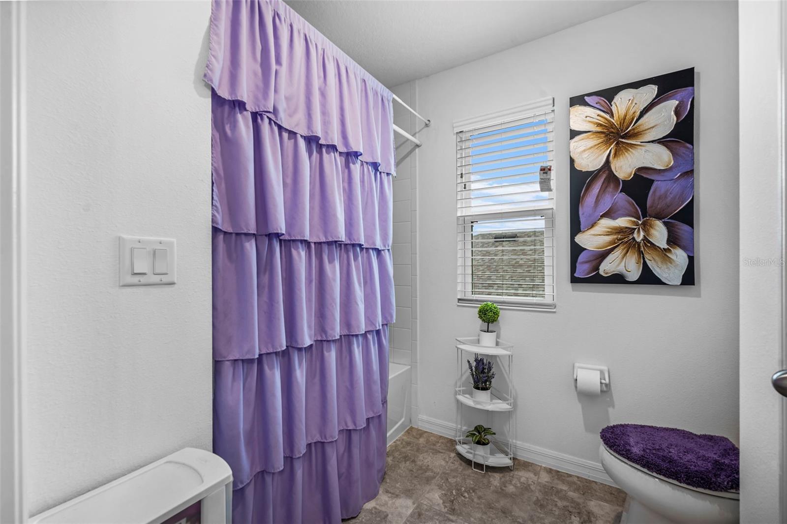 Image 38 of 70 For 535 Darshire Avenue