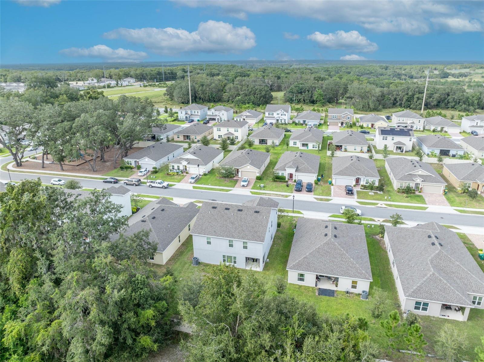 Image 54 of 70 For 535 Darshire Avenue