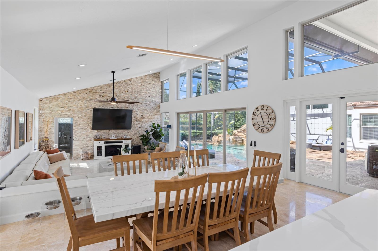 Image 21 of 40 For 1505 Whitstable Court