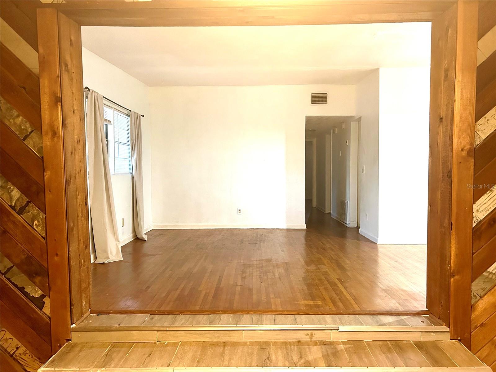 Image 10 of 29 For 112 Dahlia Drive