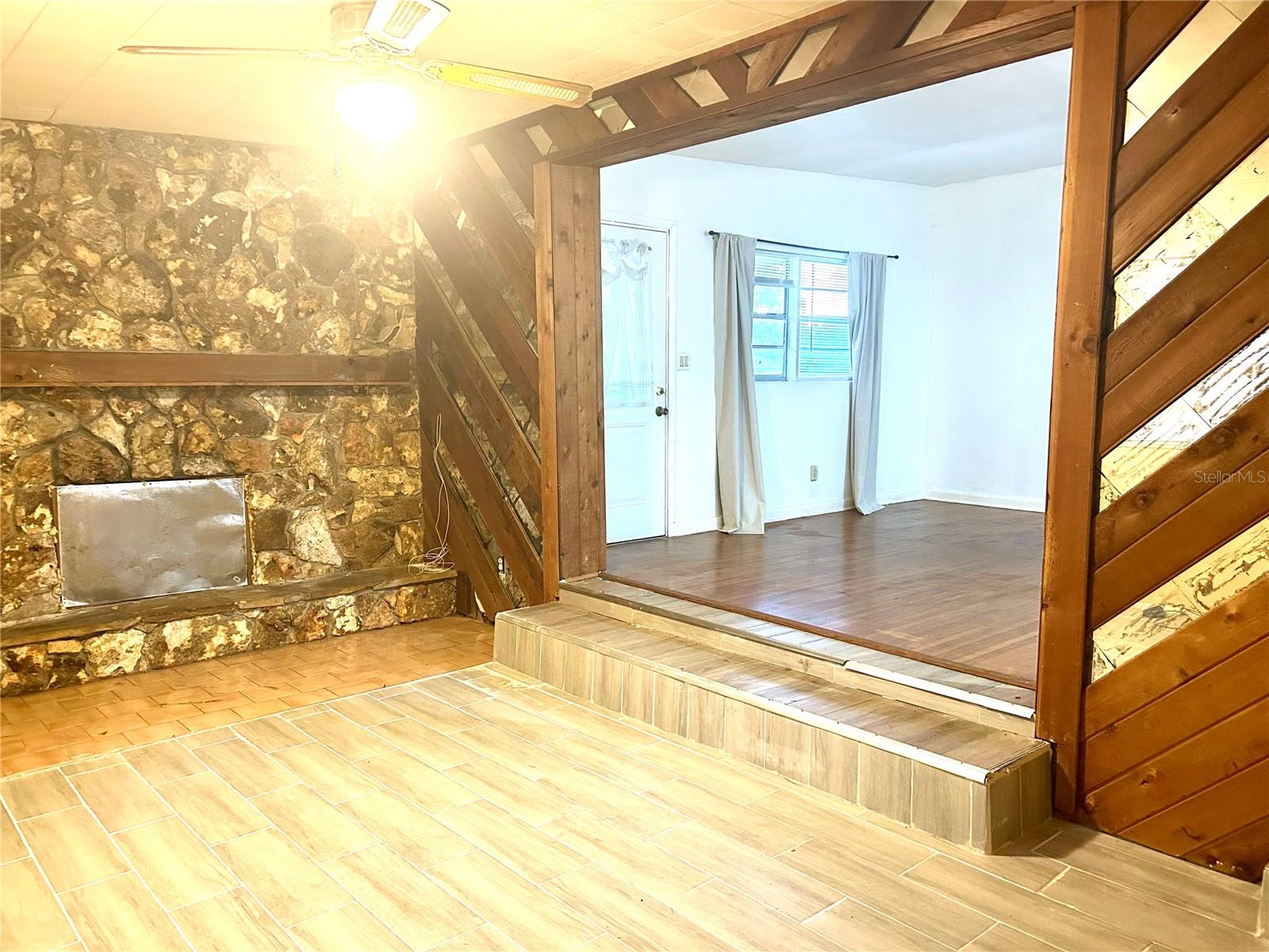 Image 14 of 29 For 112 Dahlia Drive