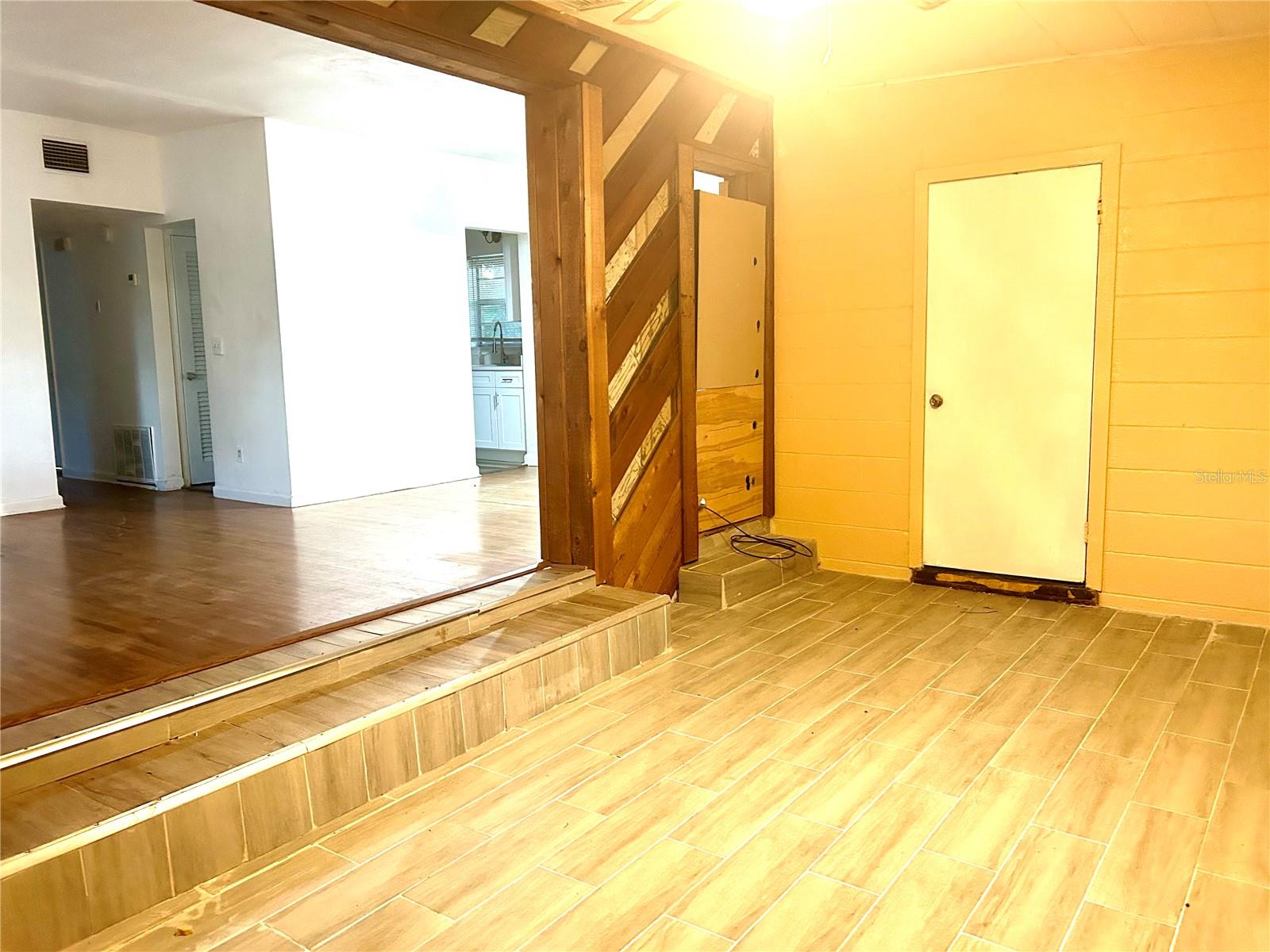 Image 15 of 29 For 112 Dahlia Drive