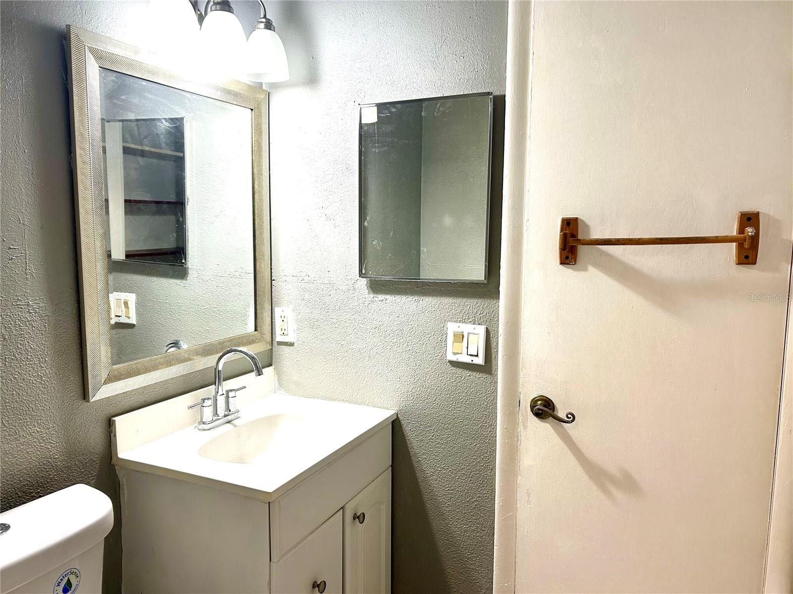 Image 24 of 29 For 112 Dahlia Drive