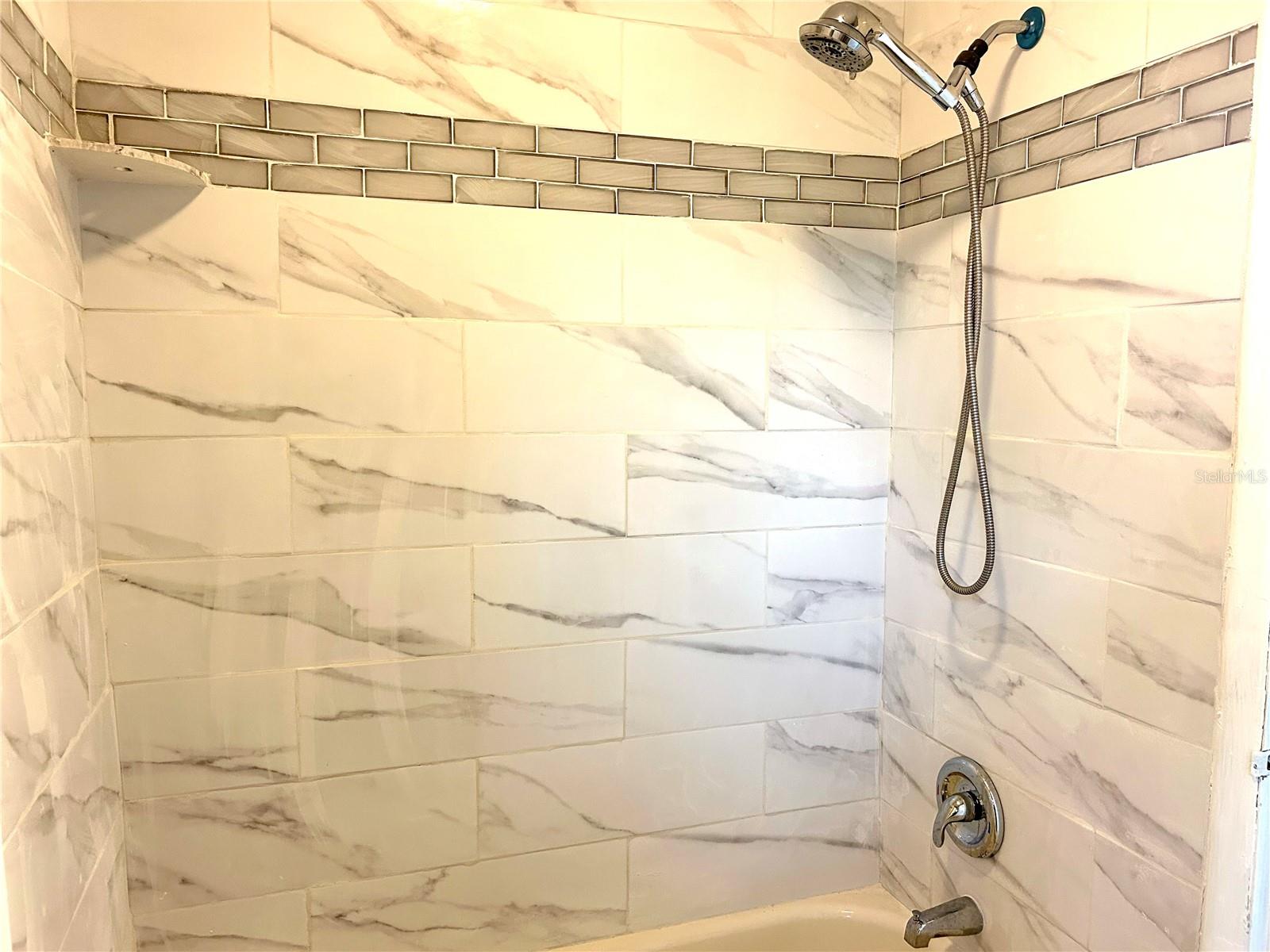 Image 26 of 29 For 112 Dahlia Drive