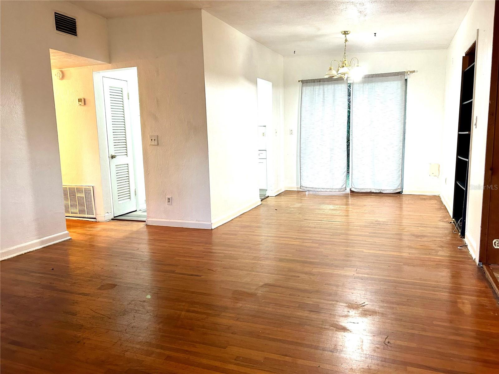 Image 3 of 29 For 112 Dahlia Drive