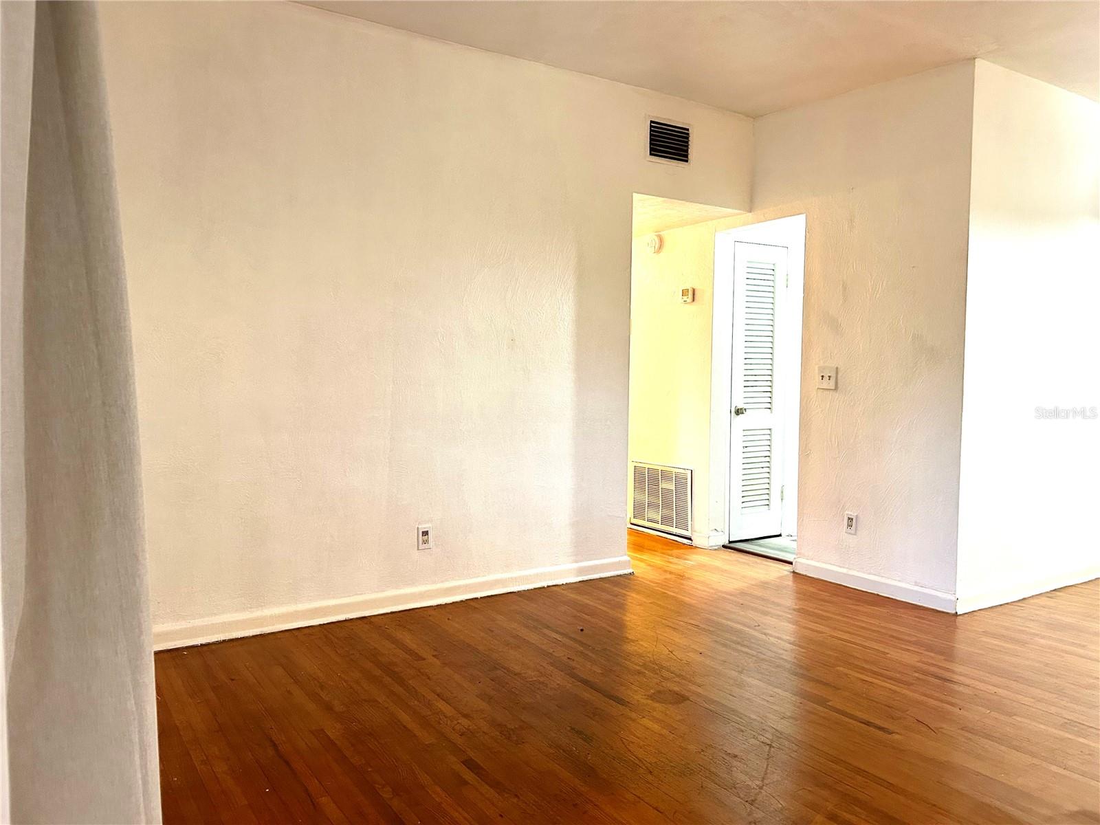 Image 6 of 29 For 112 Dahlia Drive