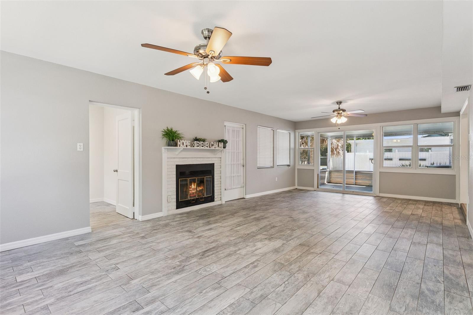 Image 16 of 41 For 2381 Roxbury Road