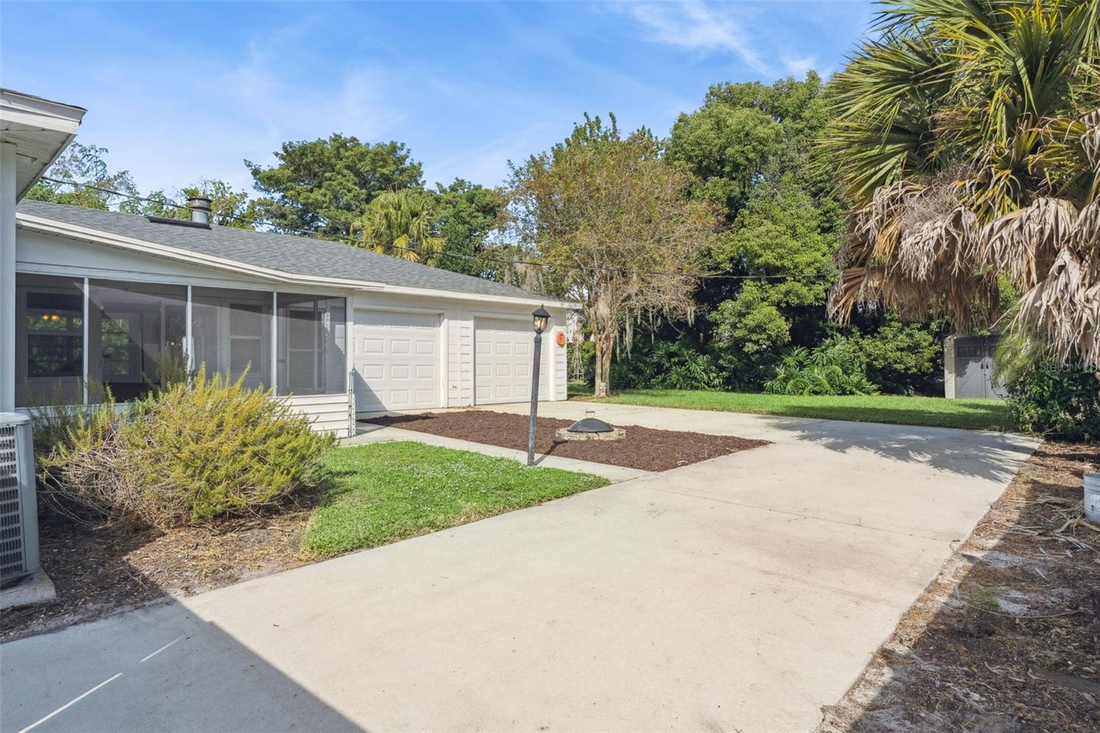 Image 38 of 41 For 2381 Roxbury Road