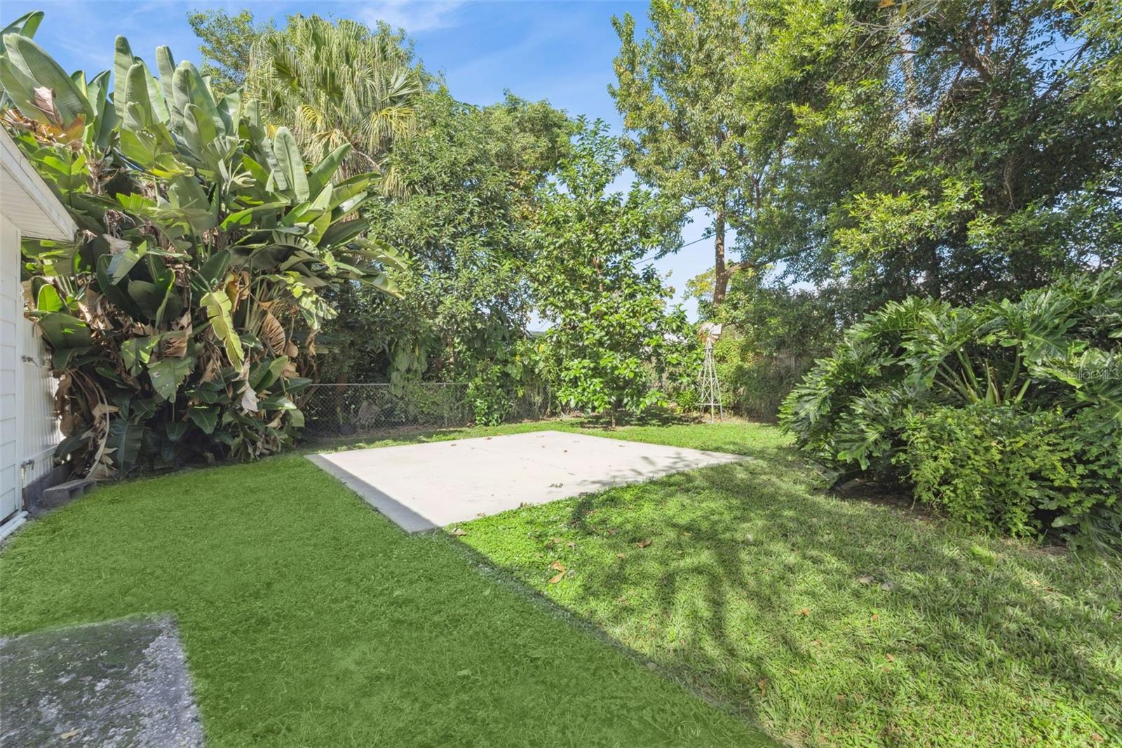 Image 40 of 41 For 2381 Roxbury Road