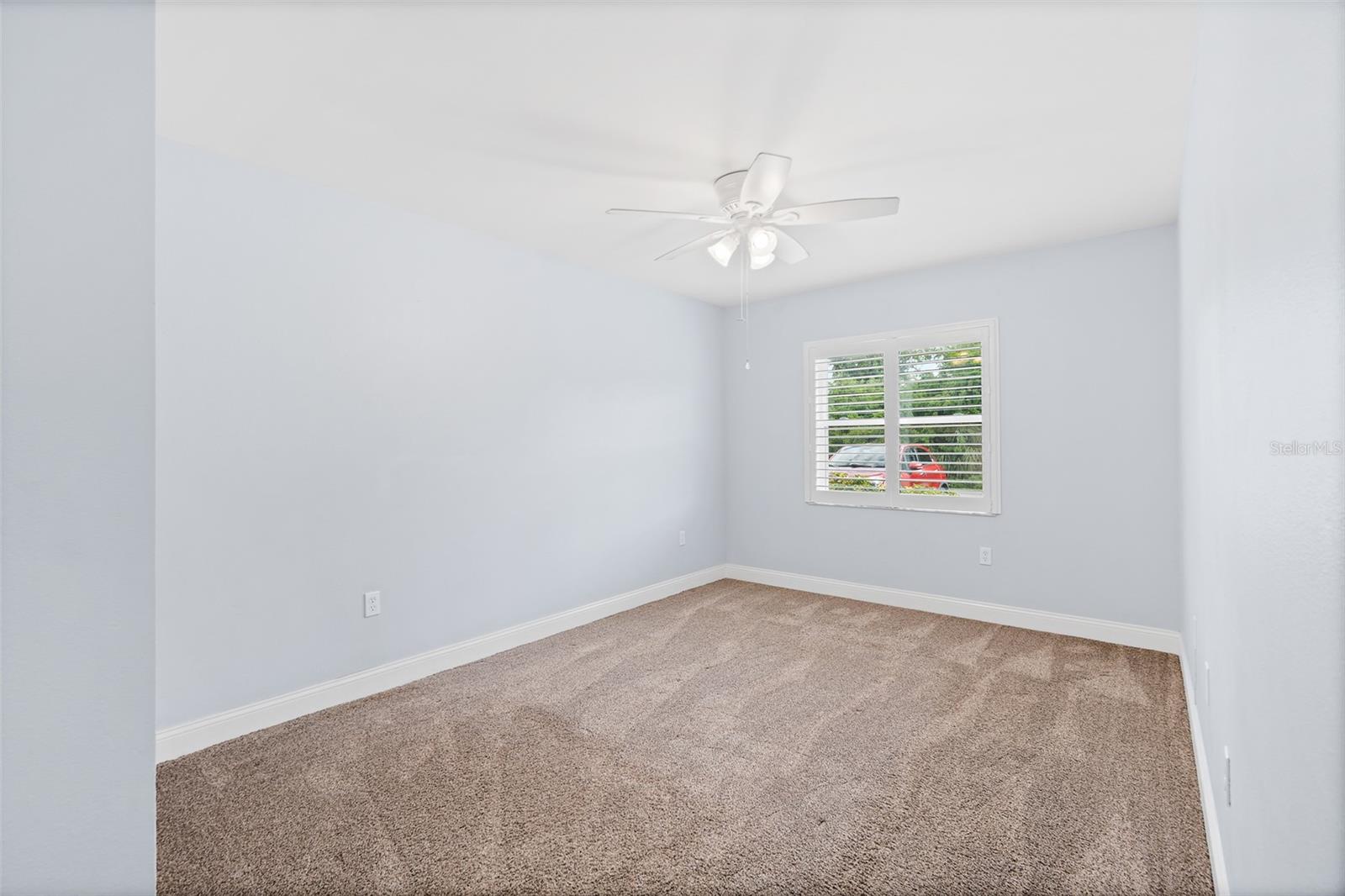 Image 24 of 38 For 220 Spring Drive 2