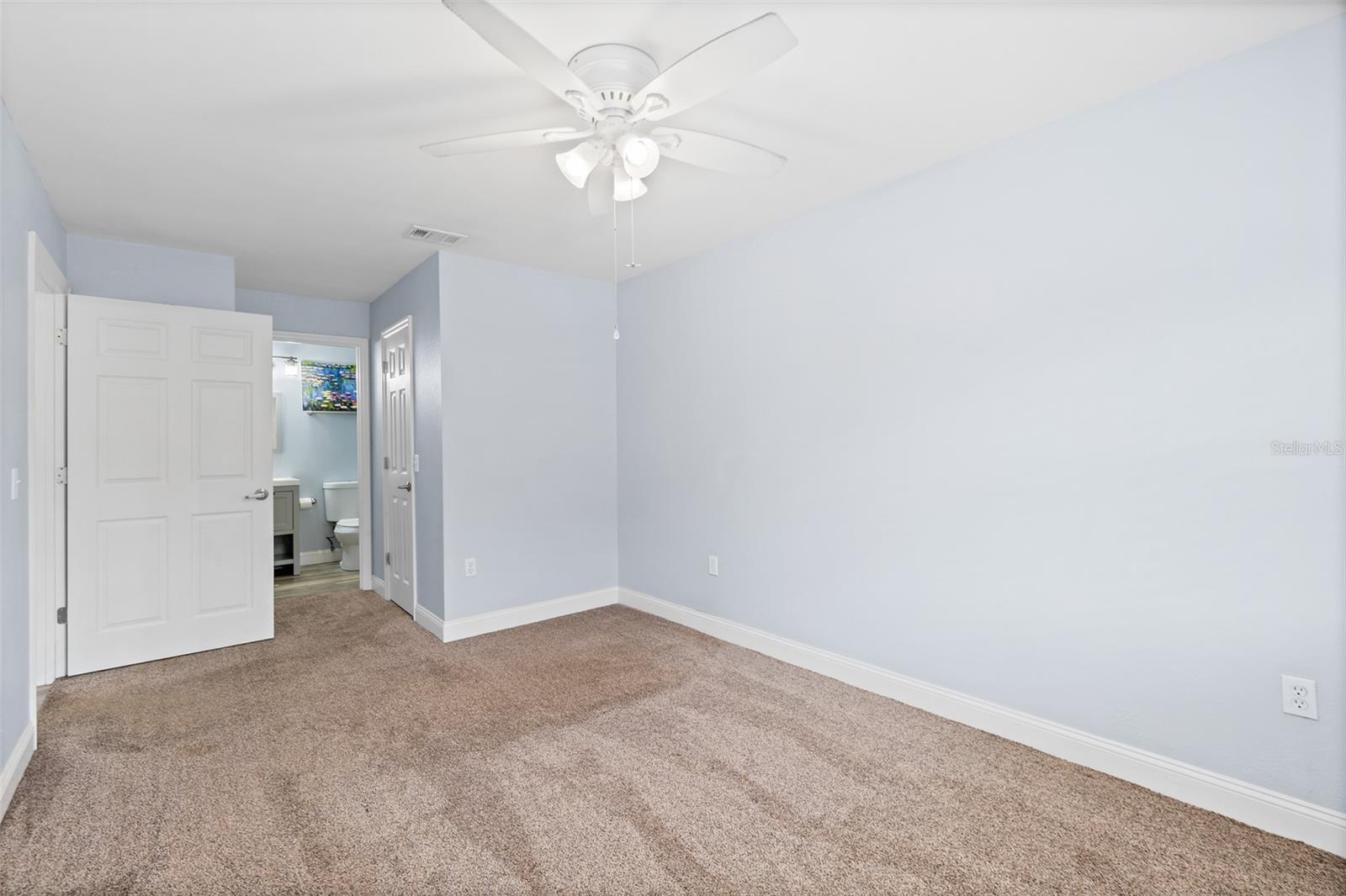 Image 25 of 38 For 220 Spring Drive 2