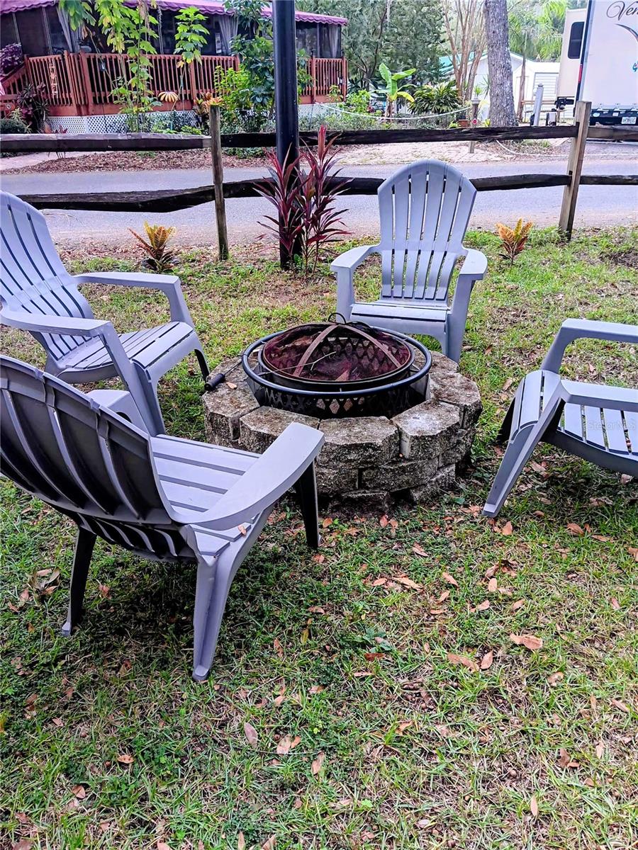 Image 21 of 37 For 25164 140th Loop 239