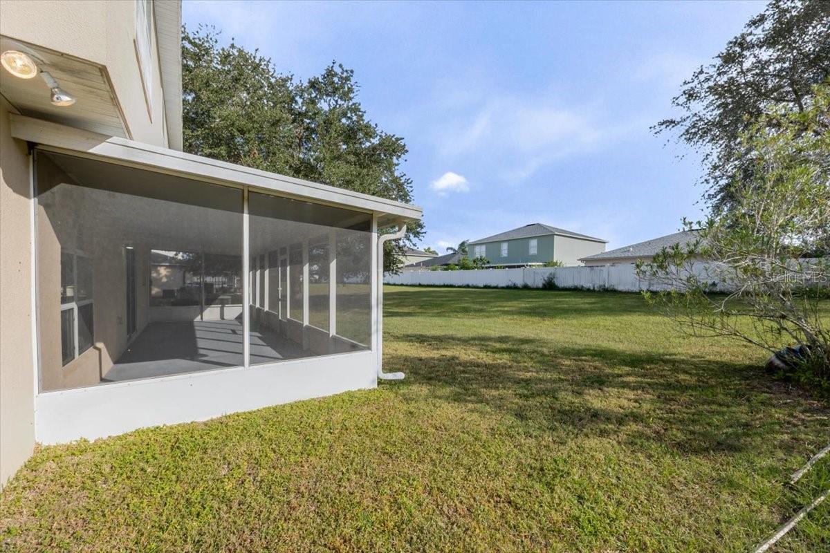 Image 28 of 30 For 163 Jocelyn Drive