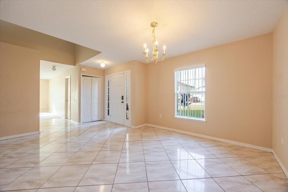 Image 5 of 30 For 163 Jocelyn Drive