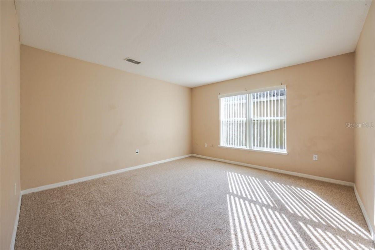 Image 6 of 30 For 163 Jocelyn Drive