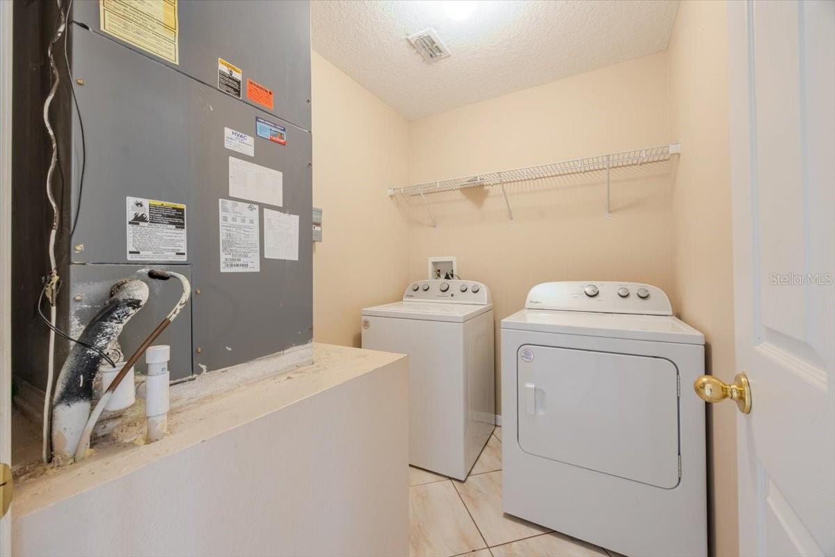 Image 9 of 30 For 163 Jocelyn Drive