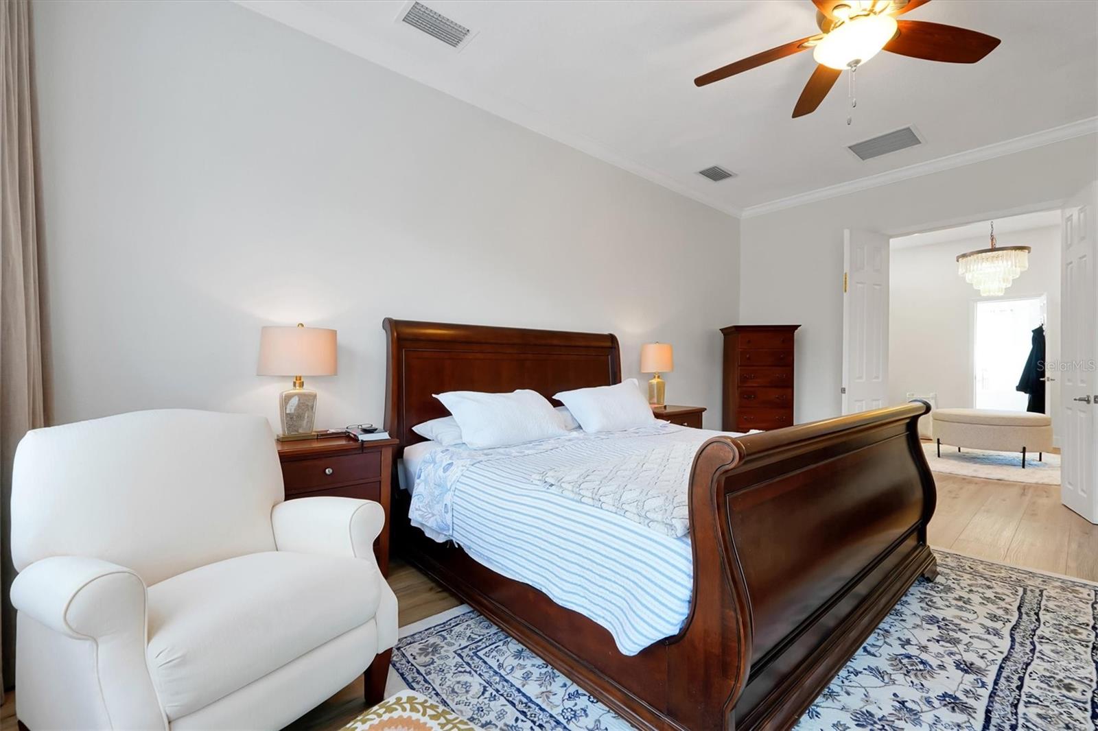 Image 36 of 100 For 11312 Shandon Park Way