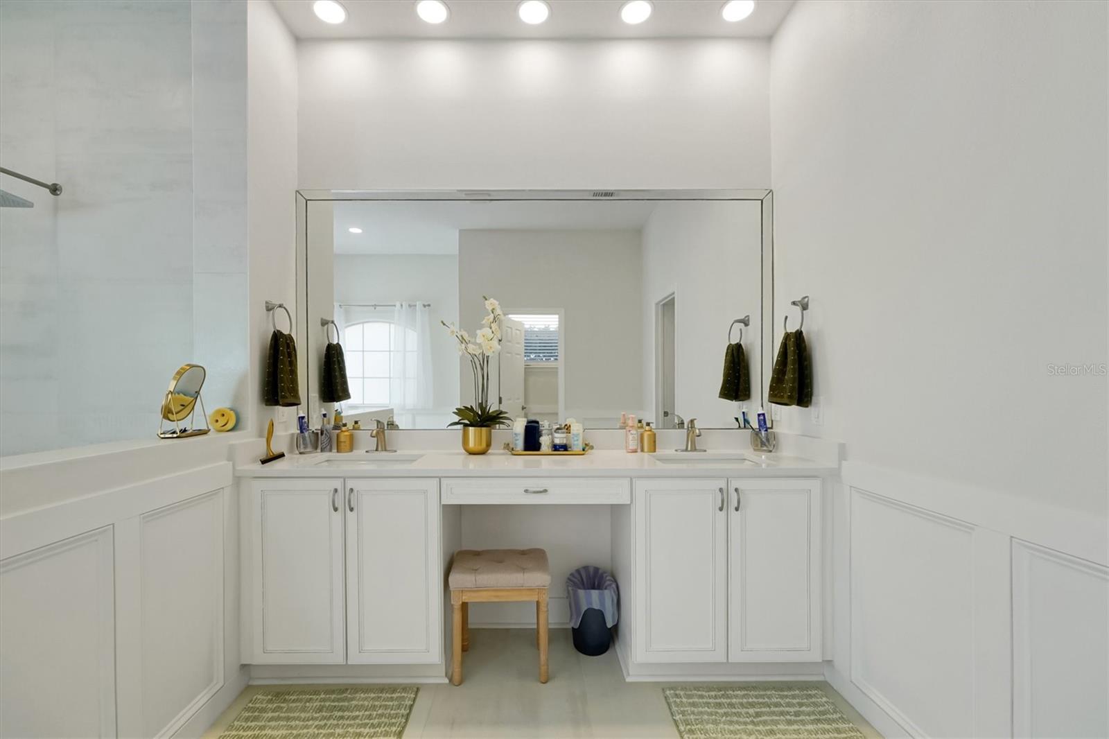 Image 38 of 100 For 11312 Shandon Park Way