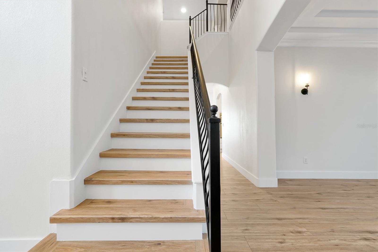 Image 41 of 100 For 11312 Shandon Park Way