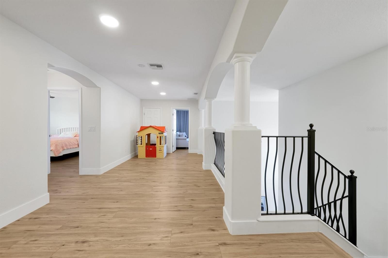 Image 42 of 100 For 11312 Shandon Park Way