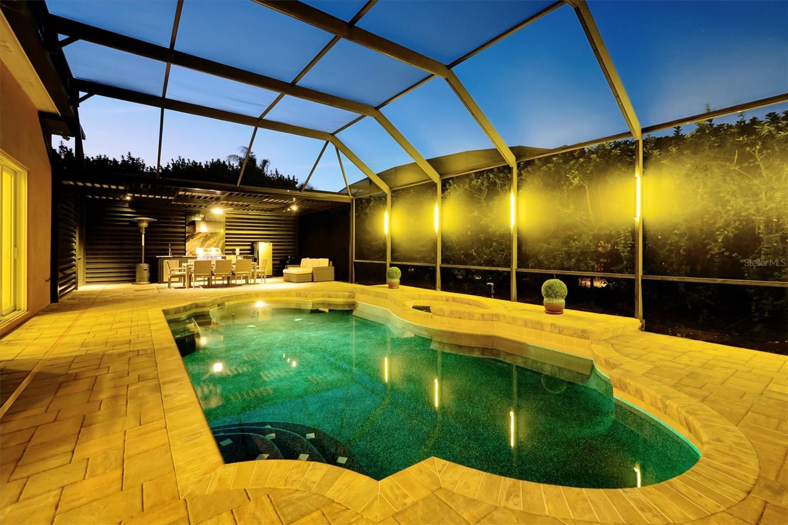 Image 94 of 100 For 11312 Shandon Park Way