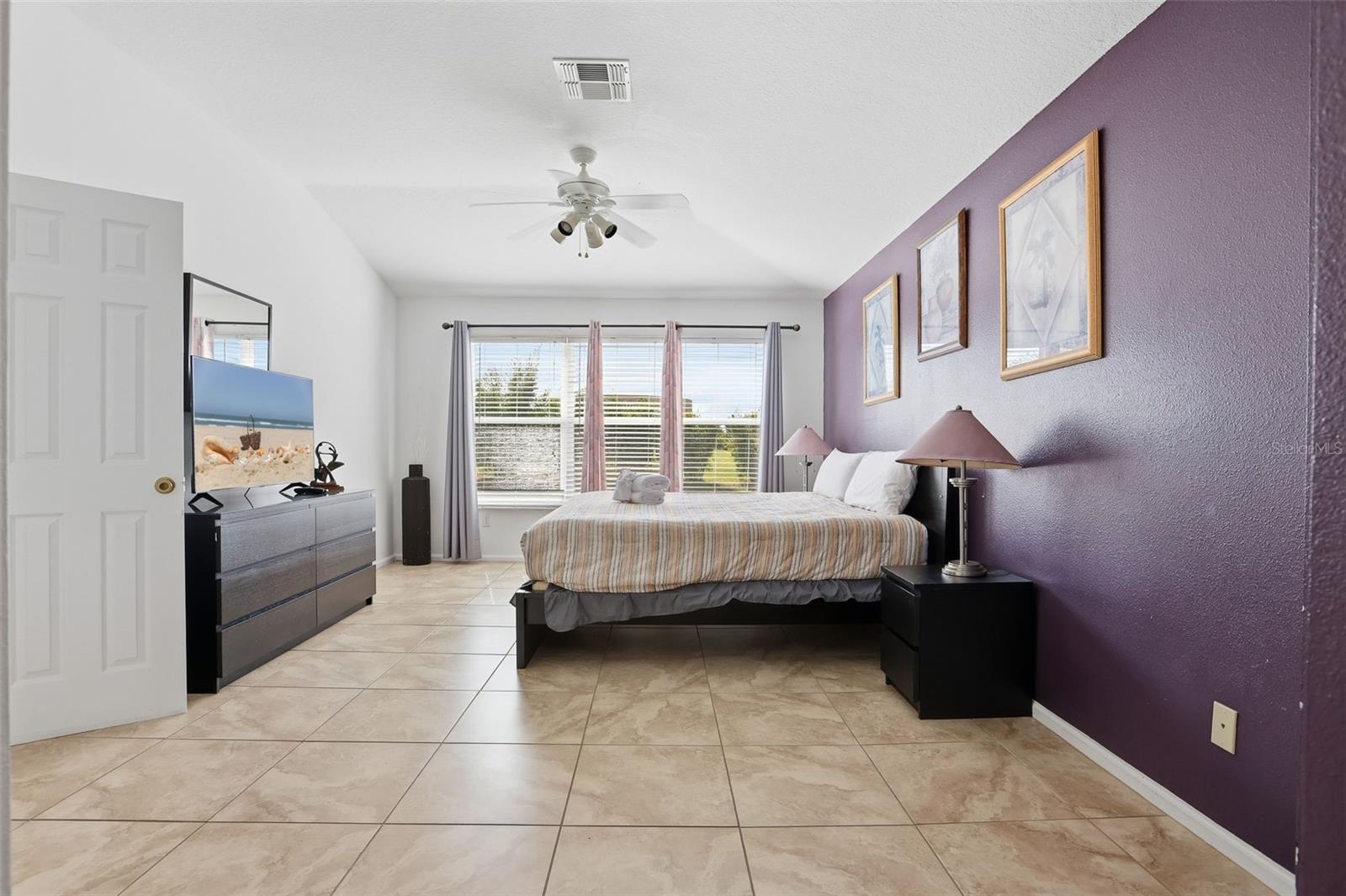 Image 21 of 80 For 8006 King Palm Circle