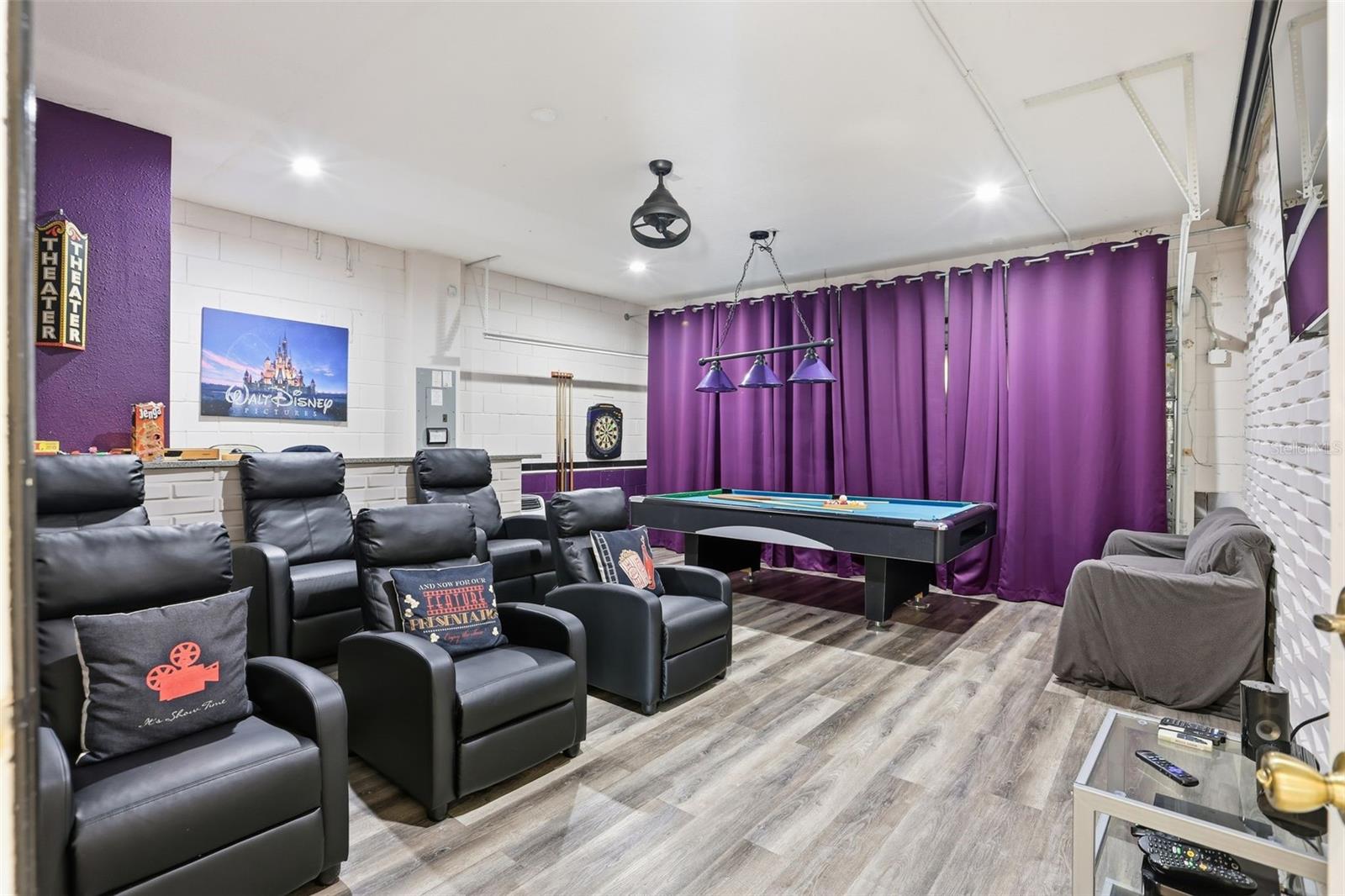 Image 36 of 80 For 8006 King Palm Circle