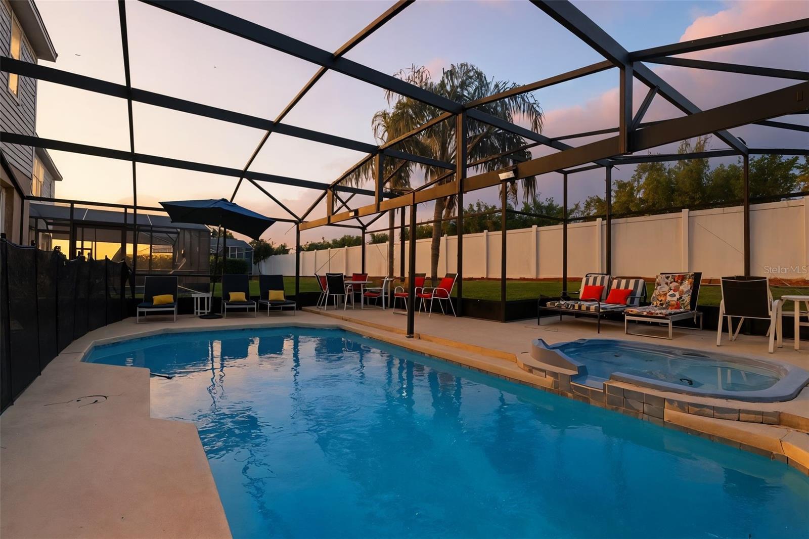 Image 46 of 80 For 8006 King Palm Circle