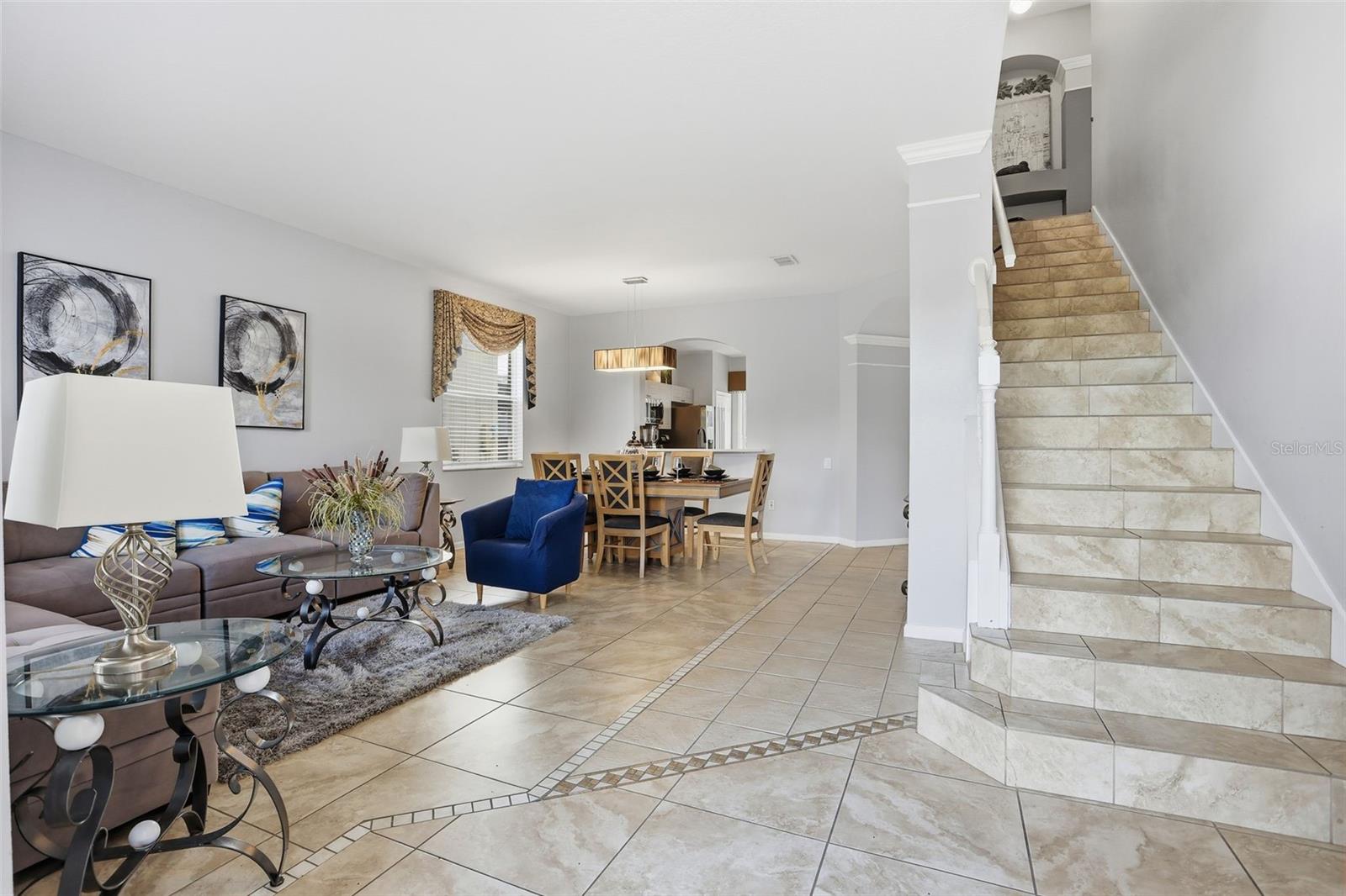 Image 5 of 80 For 8006 King Palm Circle