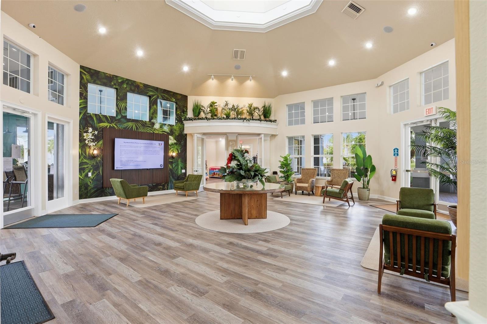 Image 53 of 80 For 8006 King Palm Circle