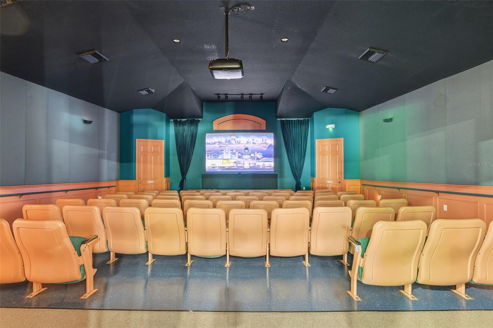 Image 56 of 80 For 8006 King Palm Circle