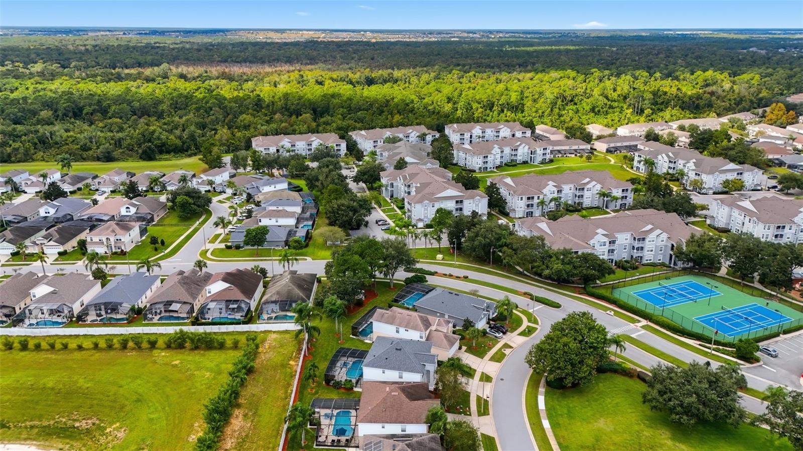 Image 76 of 80 For 8006 King Palm Circle