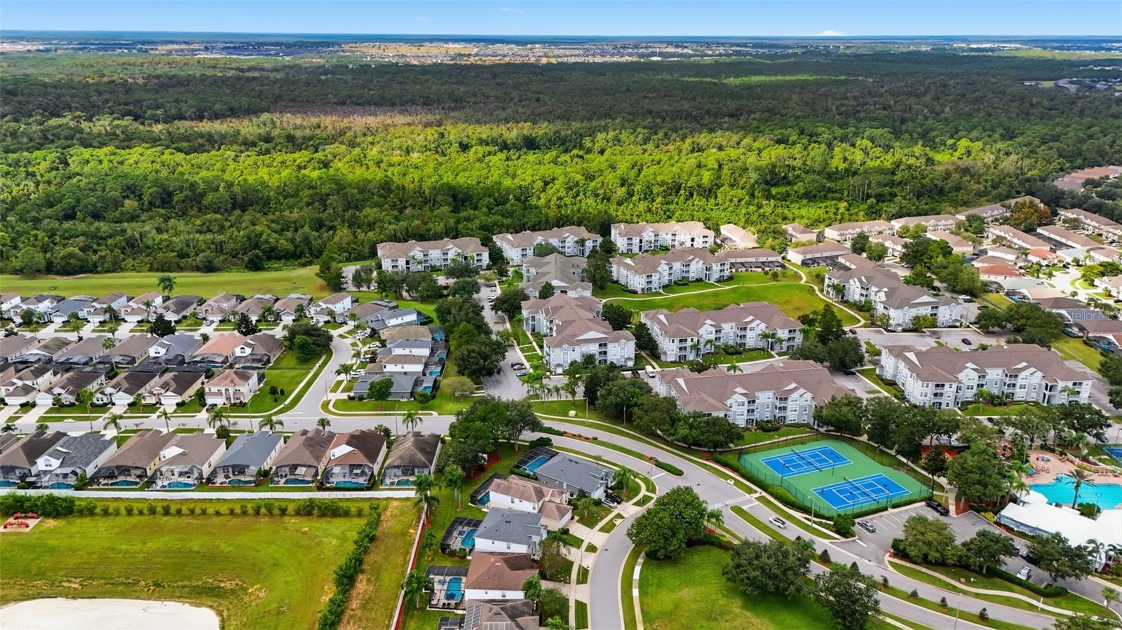 Image 77 of 80 For 8006 King Palm Circle