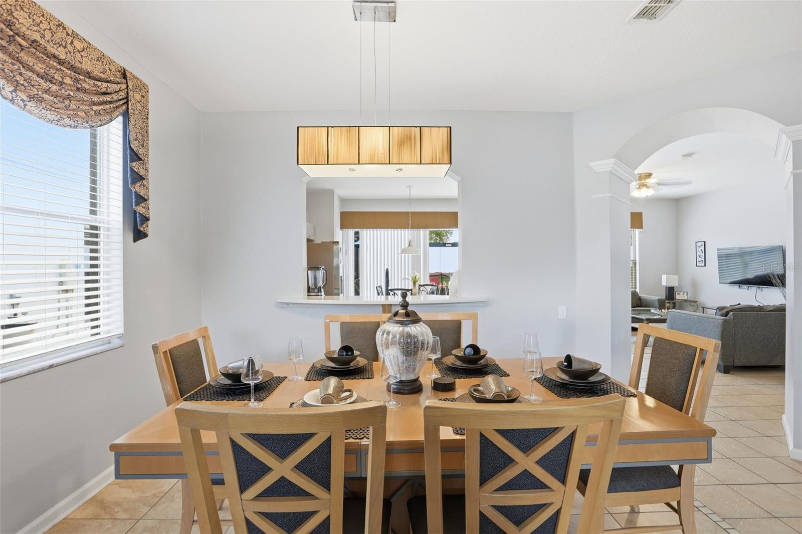 Image 9 of 80 For 8006 King Palm Circle