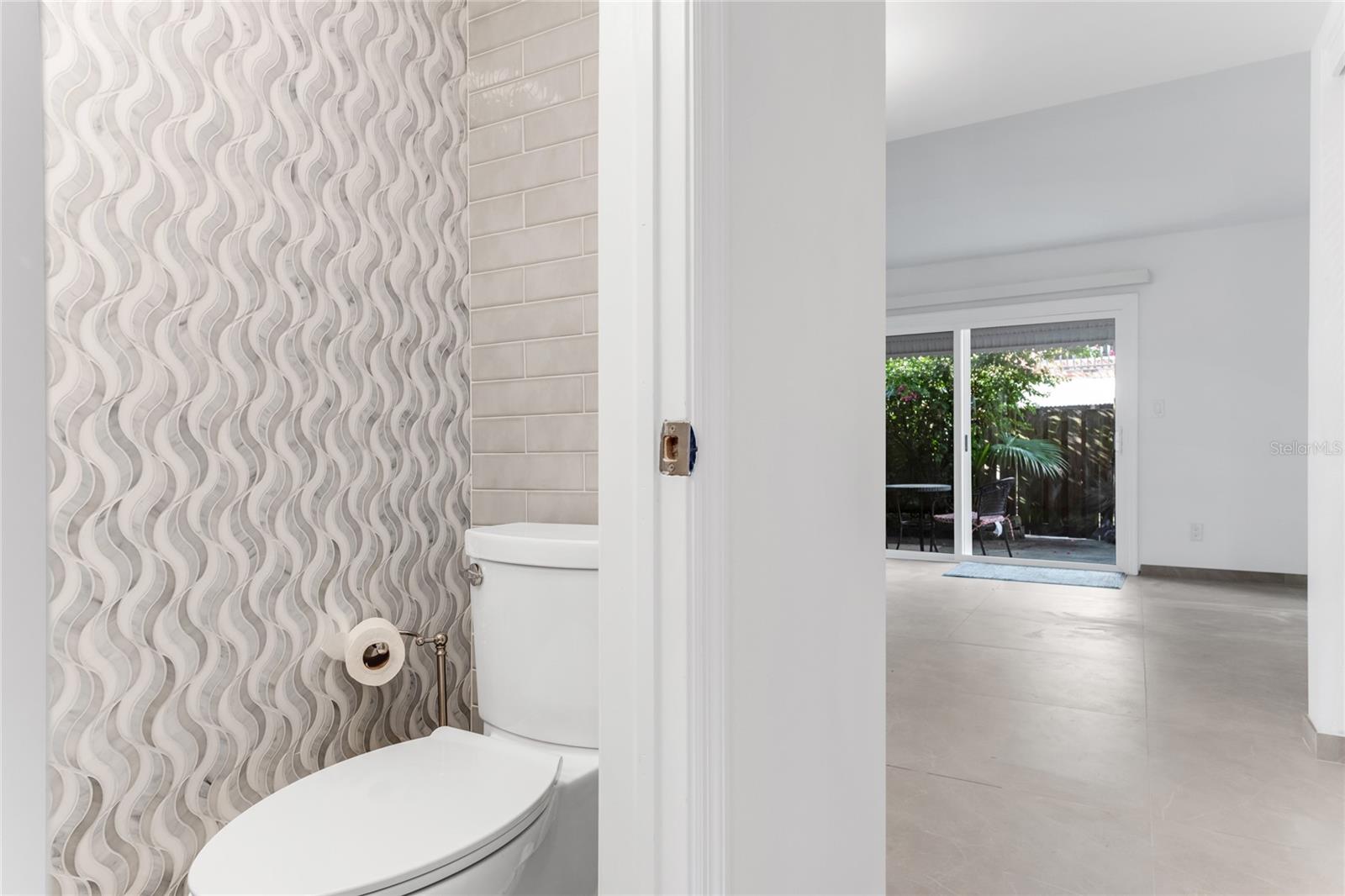 Image 20 of 34 For 2200 Palmetto Avenue A050