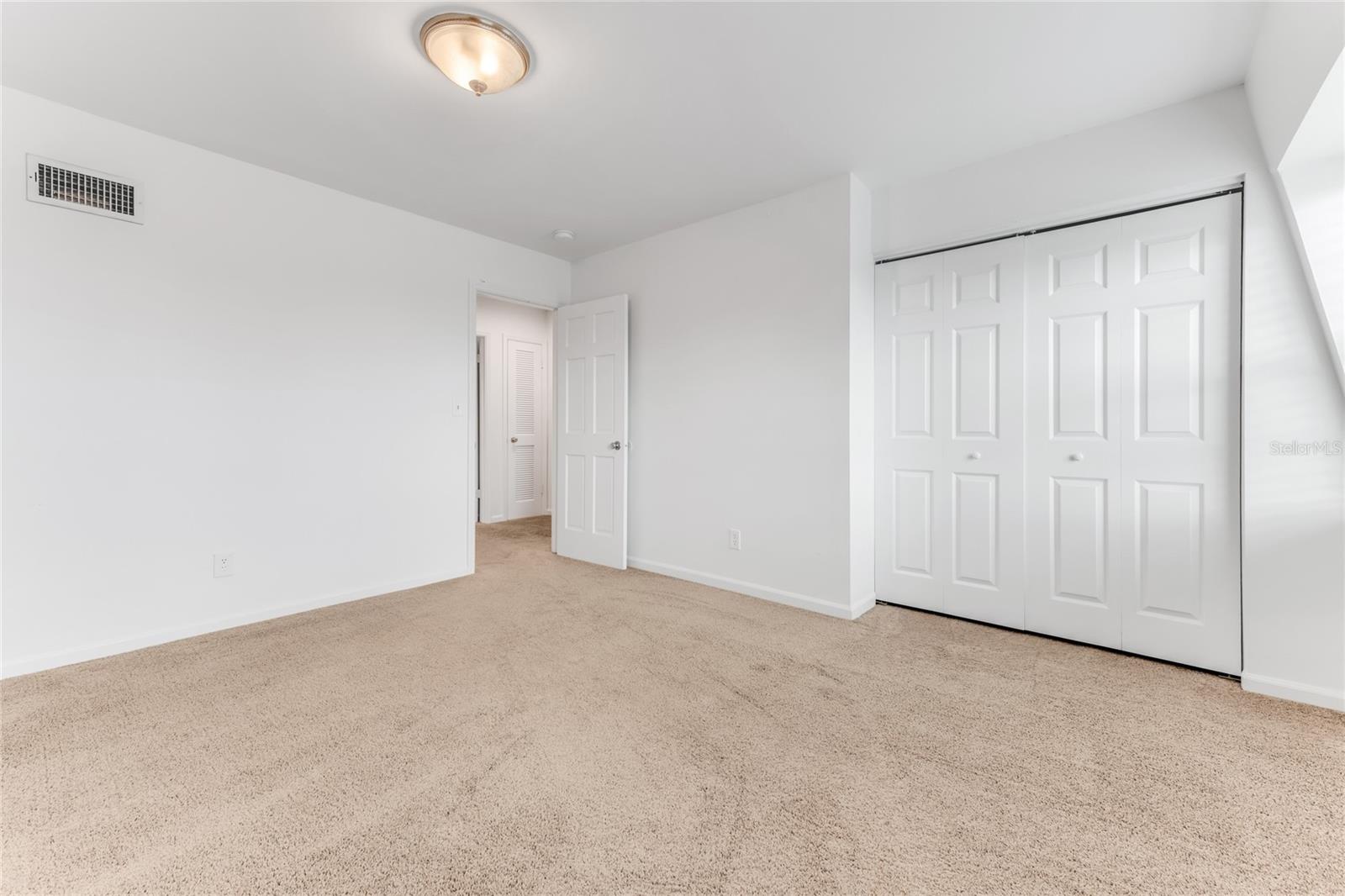 Image 29 of 34 For 2200 Palmetto Avenue A050