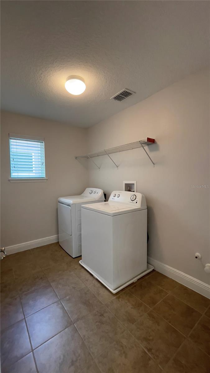 Image 19 of 20 For 6242 Golden Dewdrop Trail