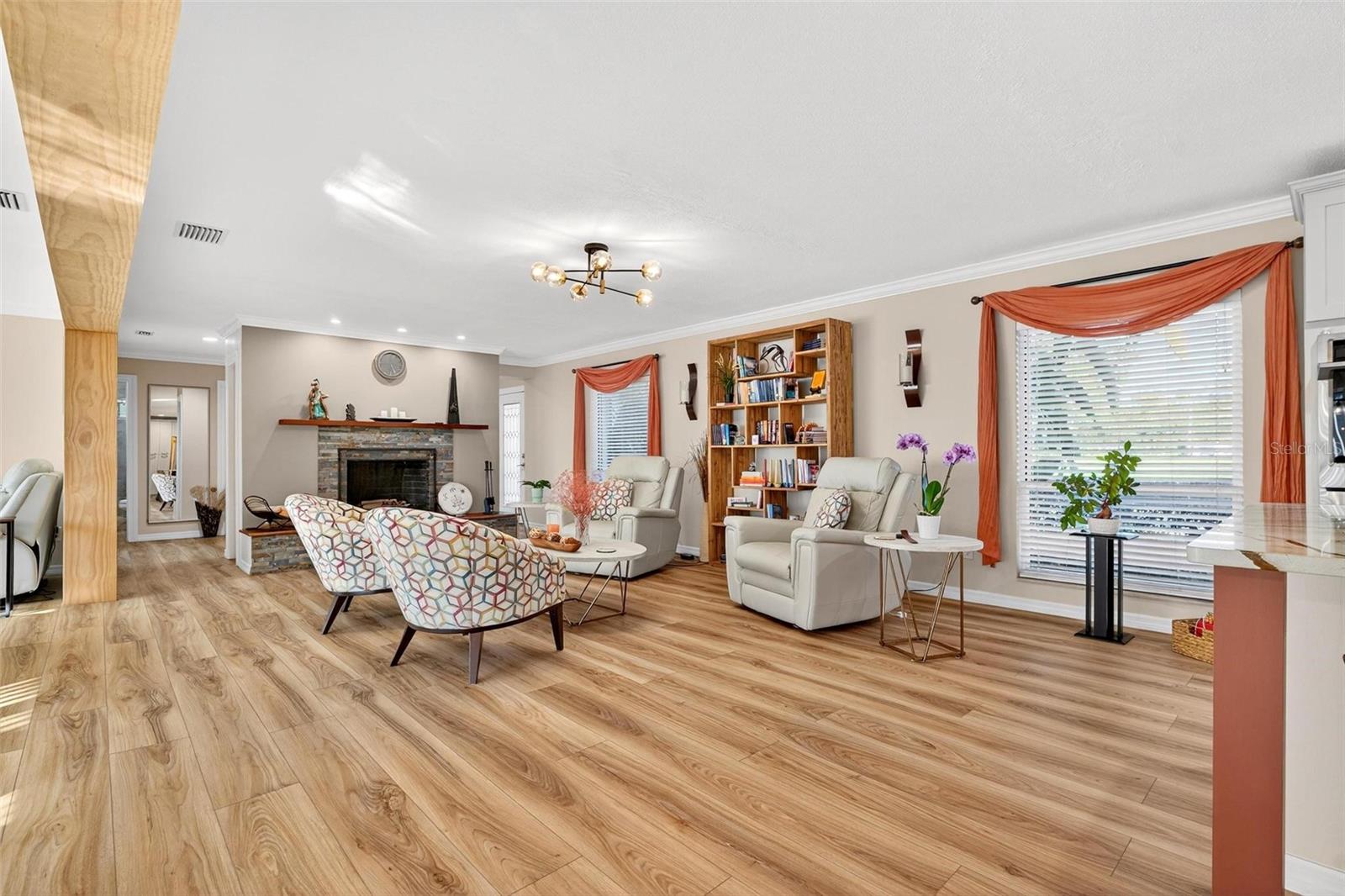 Image 9 of 84 For 342 Maple Drive