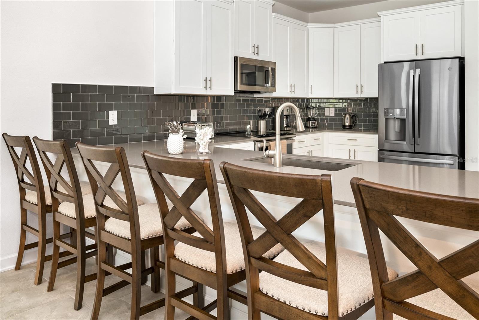 Image 10 of 78 For 2996 Penelope Loop