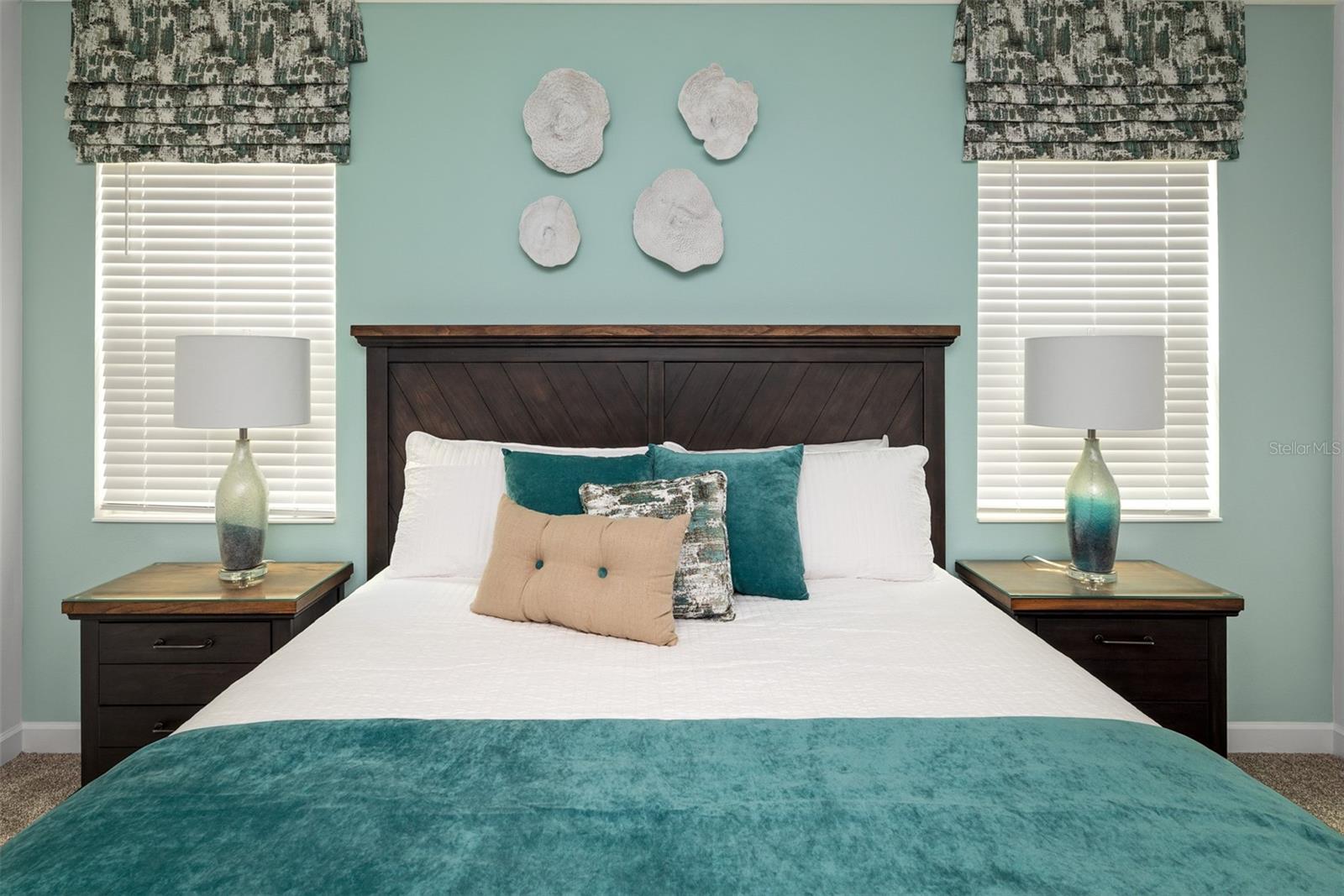 Image 14 of 78 For 2996 Penelope Loop