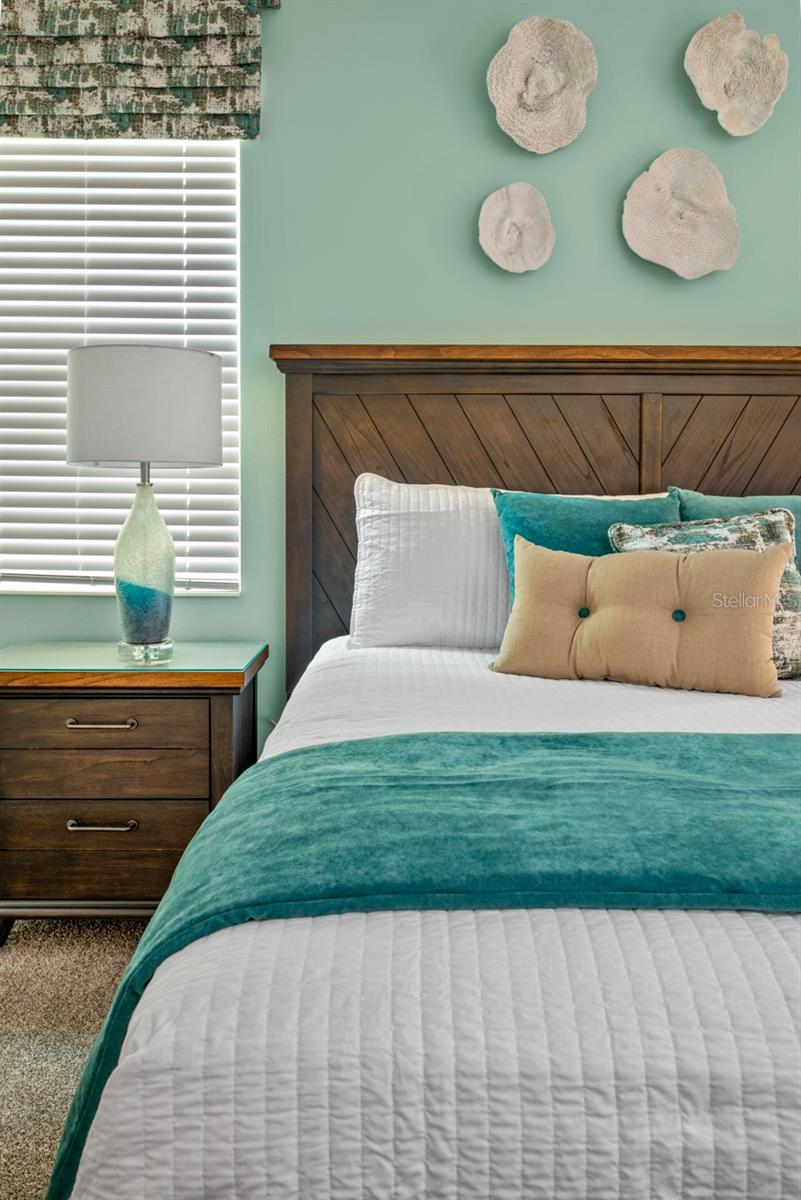 Image 15 of 78 For 2996 Penelope Loop