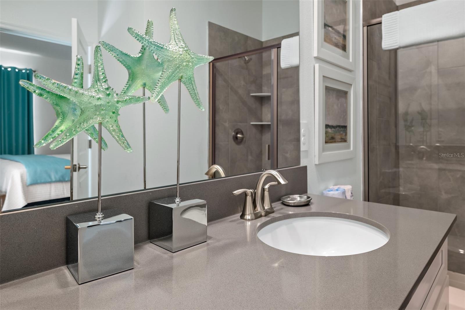 Image 26 of 78 For 2996 Penelope Loop