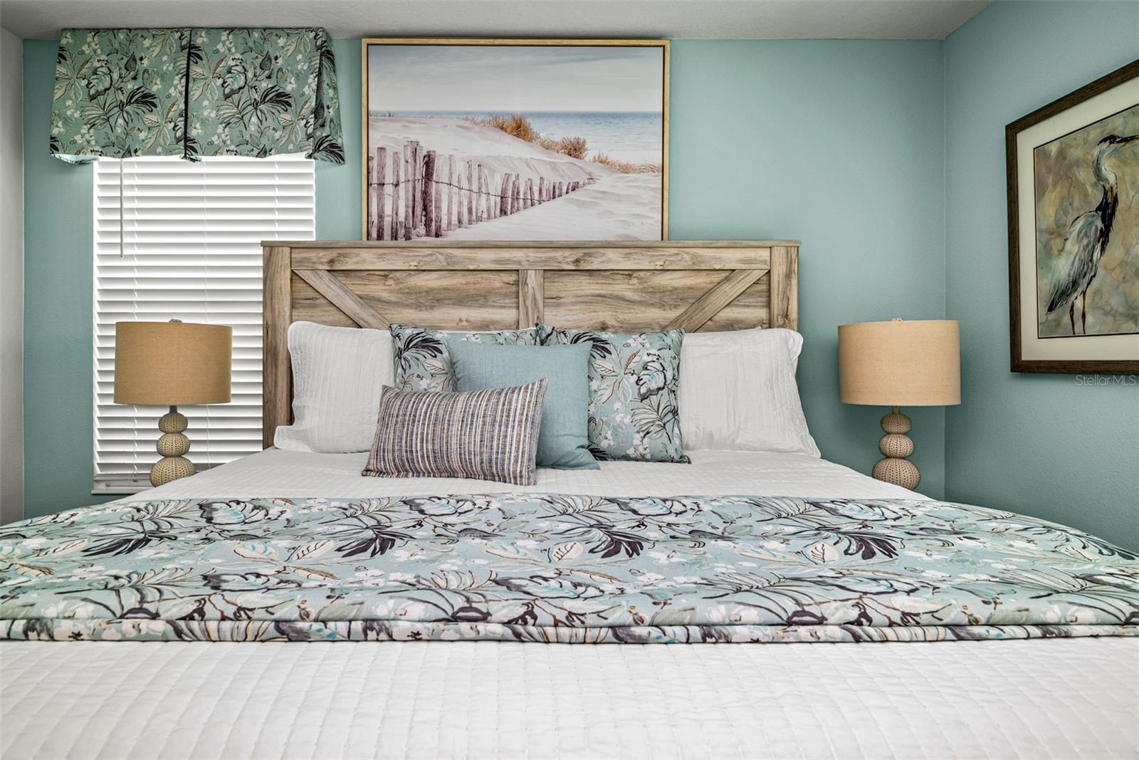 Image 30 of 78 For 2996 Penelope Loop