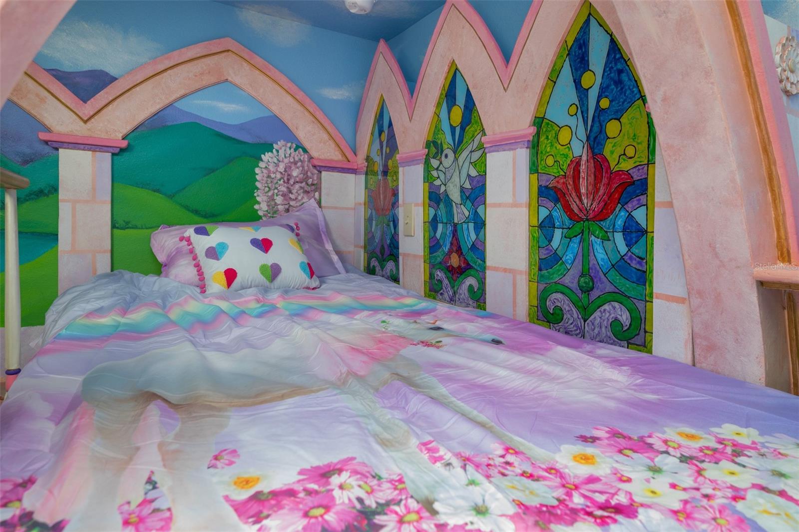 Image 41 of 78 For 2996 Penelope Loop