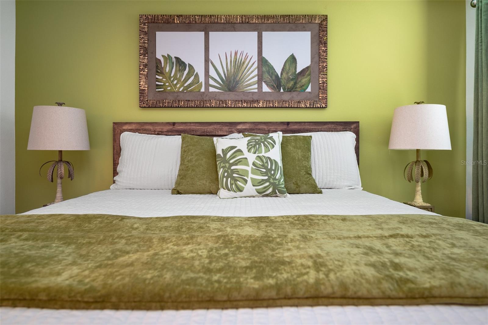 Image 44 of 78 For 2996 Penelope Loop