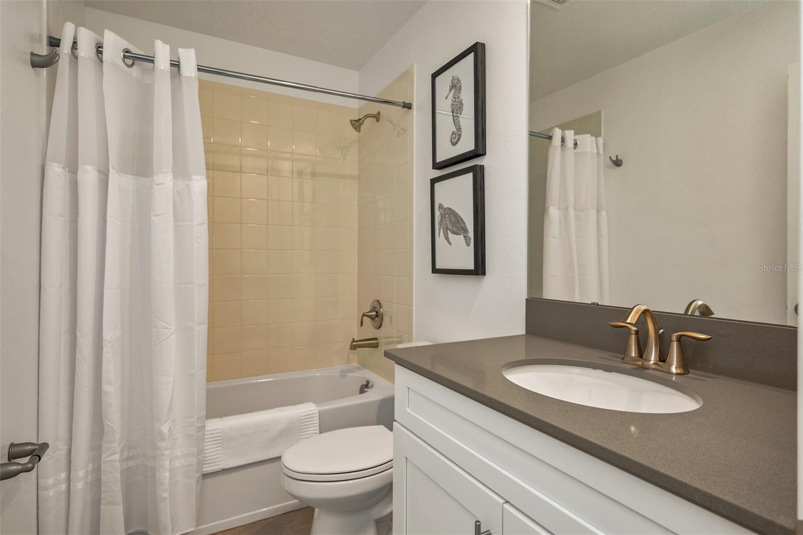 Image 47 of 78 For 2996 Penelope Loop