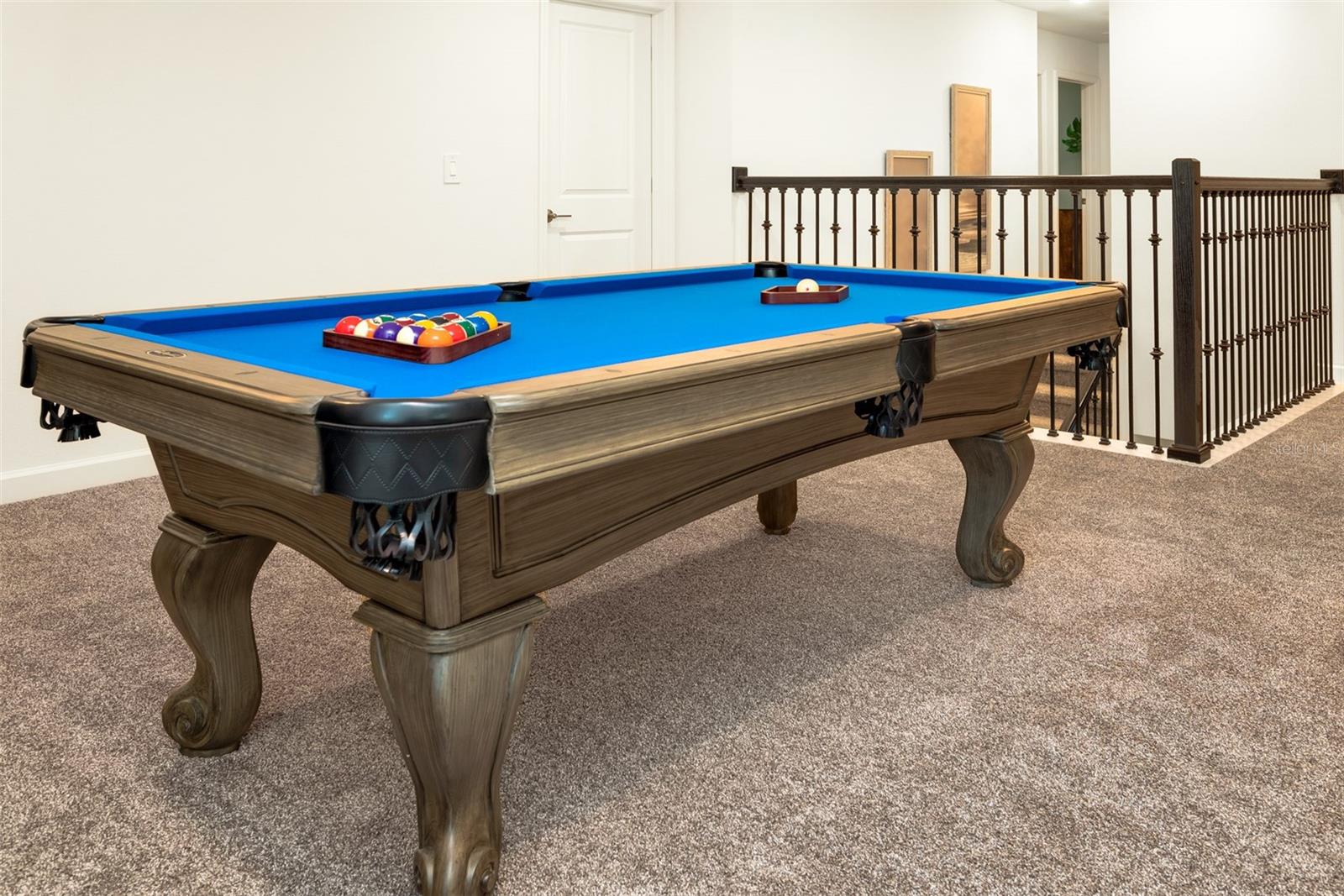 Image 49 of 78 For 2996 Penelope Loop